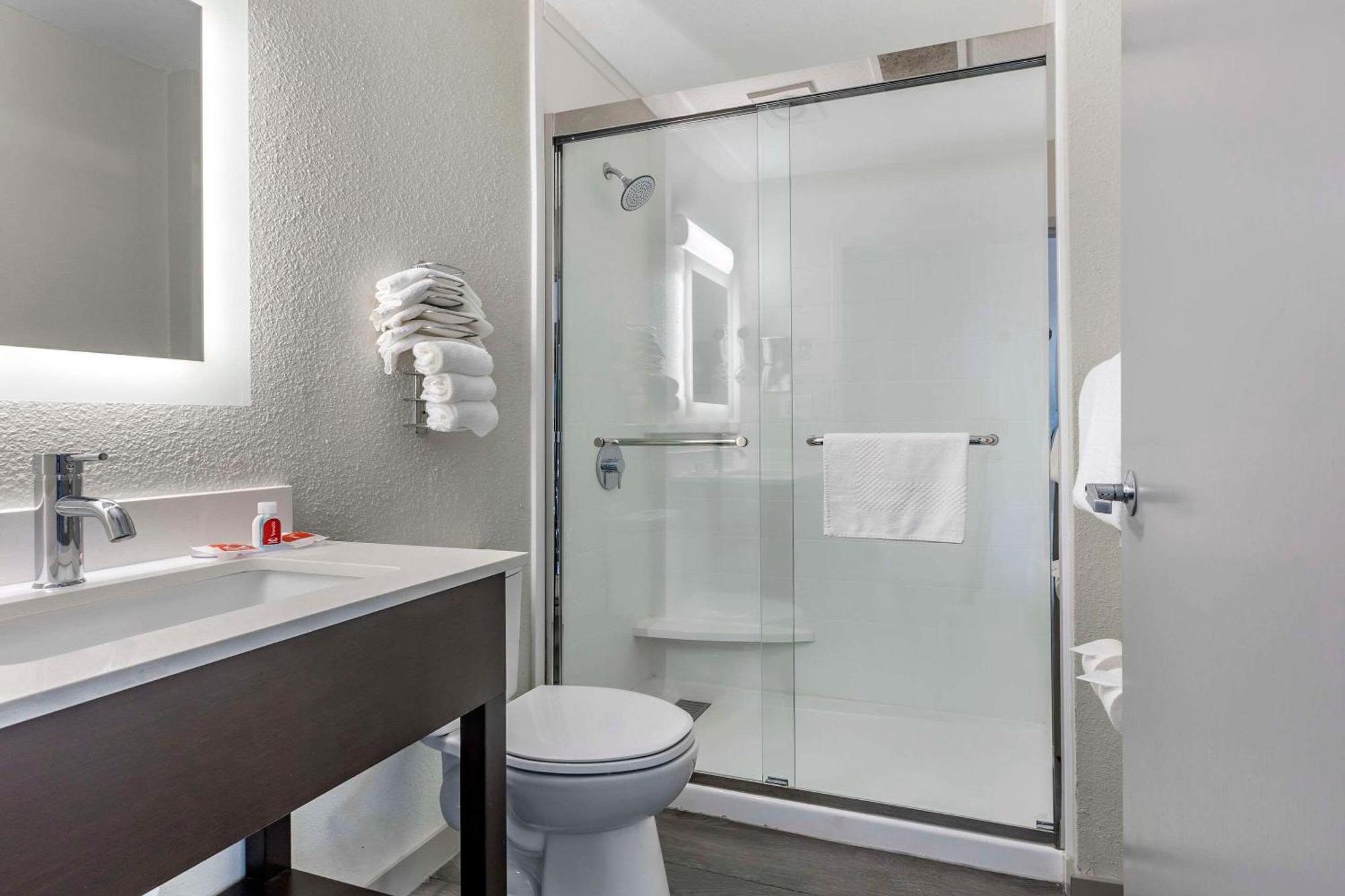 Econo Lodge Inn & Suites Greenville Eksteriør bilde